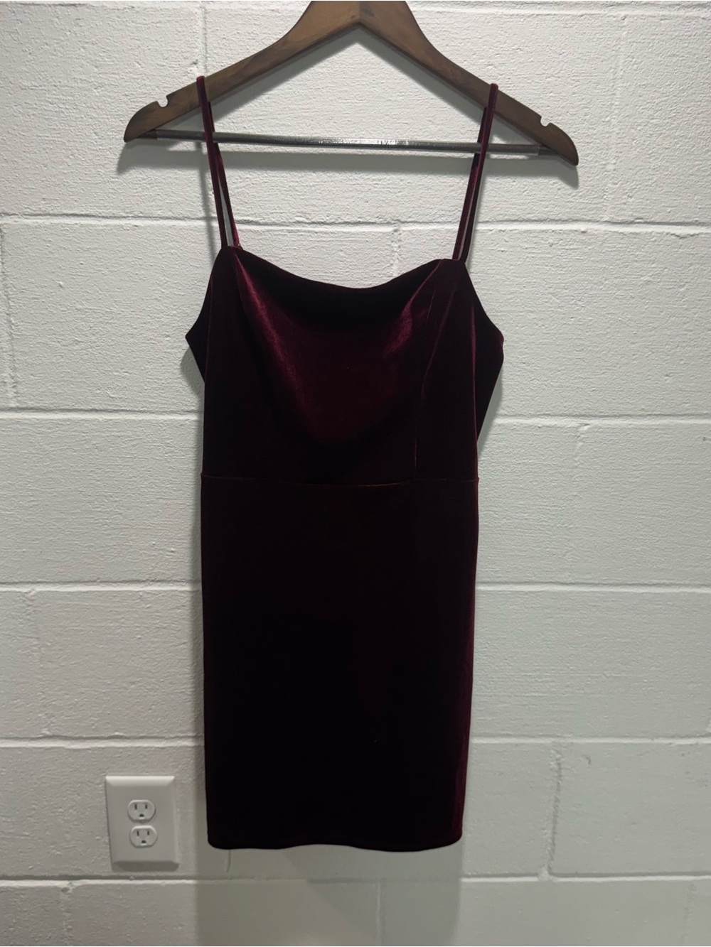 Urban Outfitters Burgundy Velvet Open Back Tie Dress Size Medium Made USA